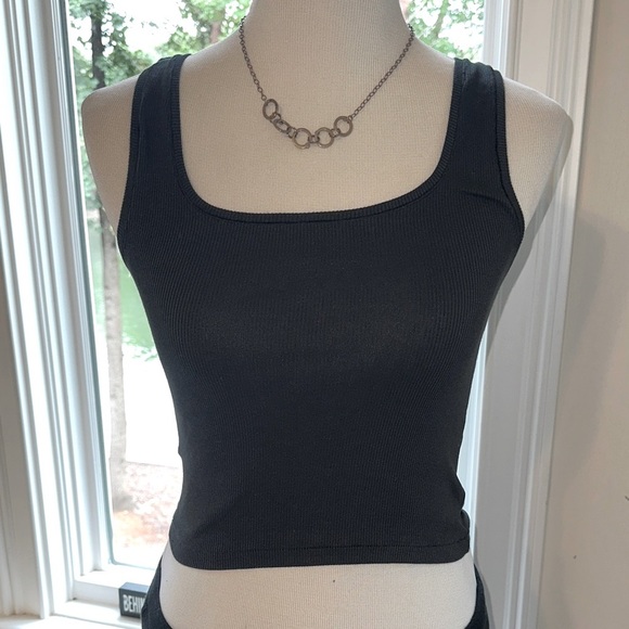 SKIMS Black Cropped Ribbed Tank, Large, NWOT - Picture 1 of 6